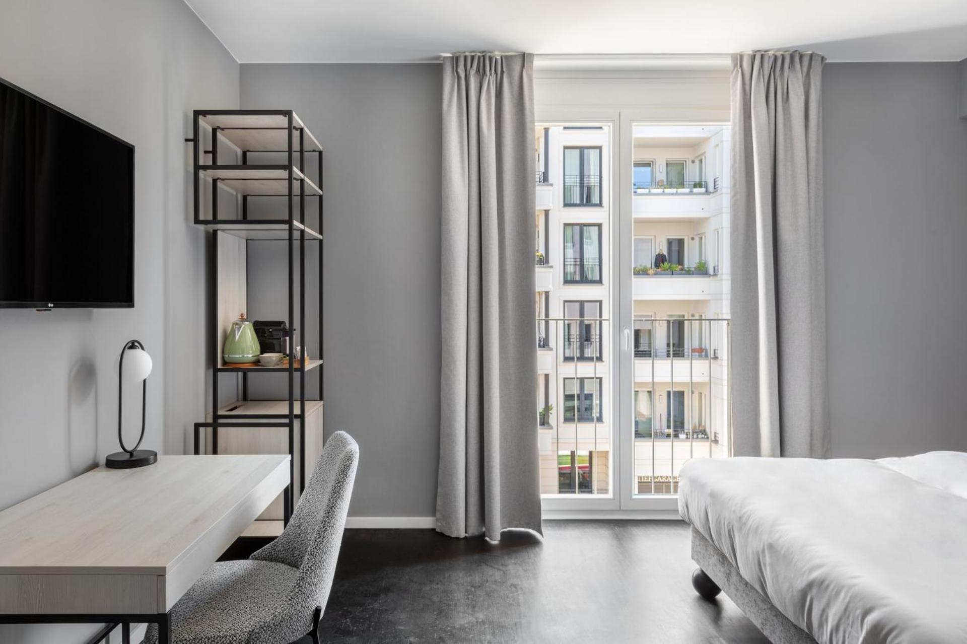 Numa Boxer Aparthotel